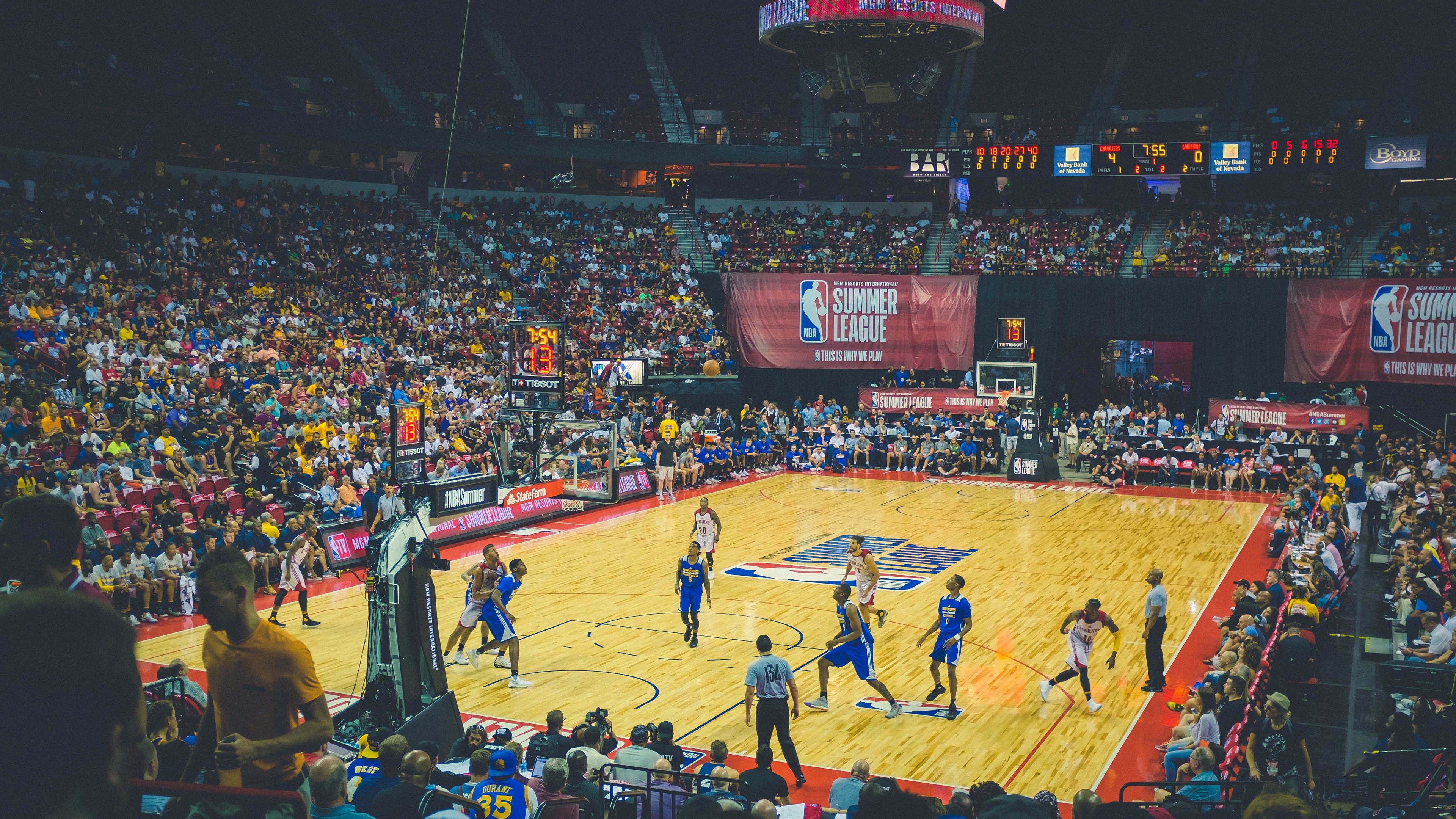 球迷“自编自导”：最具创造性的篮球短片在网络火爆，篮球短视频制作